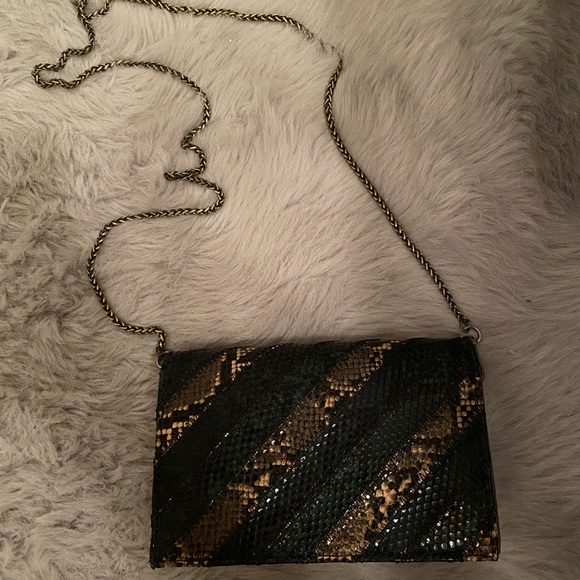 Multi Snake chain Cross Body Bag - Picture 7 of 8